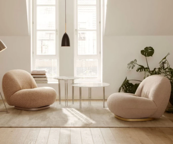 Η πολυθρόνα ZEN είναι ιδανική για όσους αναζητούν μοντέρνες πολυθρόνες με minimal σχεδιασμό και εργονομική άνεση. Με επιλογή σταθερής ή περιστρεφόμενης βάσης και δυνατότητα εξατομίκευσης υφασμάτων, αποτελεί μια ολοκληρωμένη λύση για σύγχρονους οικιακούς και επαγγελματικούς χώρους.