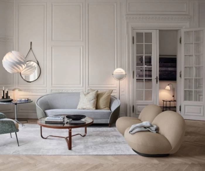 Η πολυθρόνα ZEN είναι ιδανική για όσους αναζητούν μοντέρνες πολυθρόνες με minimal σχεδιασμό και εργονομική άνεση. Με επιλογή σταθερής ή περιστρεφόμενης βάσης και δυνατότητα εξατομίκευσης υφασμάτων, αποτελεί μια ολοκληρωμένη λύση για σύγχρονους οικιακούς και επαγγελματικούς χώρους.