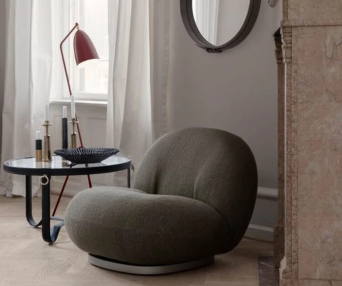 Η πολυθρόνα ZEN είναι ιδανική για όσους αναζητούν μοντέρνες πολυθρόνες με minimal σχεδιασμό και εργονομική άνεση. Με επιλογή σταθερής ή περιστρεφόμενης βάσης και δυνατότητα εξατομίκευσης υφασμάτων, αποτελεί μια ολοκληρωμένη λύση για σύγχρονους οικιακούς και επαγγελματικούς χώρους.