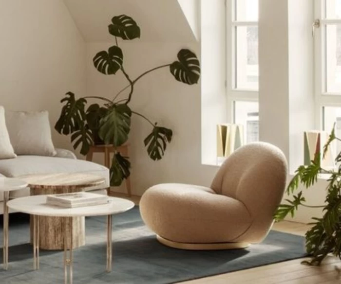 Η πολυθρόνα ZEN είναι ιδανική για όσους αναζητούν μοντέρνες πολυθρόνες με minimal σχεδιασμό και εργονομική άνεση. Με επιλογή σταθερής ή περιστρεφόμενης βάσης και δυνατότητα εξατομίκευσης υφασμάτων, αποτελεί μια ολοκληρωμένη λύση για σύγχρονους οικιακούς και επαγγελματικούς χώρους.