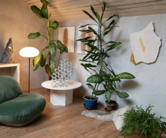 Η πολυθρόνα ZEN είναι ιδανική για όσους αναζητούν μοντέρνες πολυθρόνες με minimal σχεδιασμό και εργονομική άνεση. Με επιλογή σταθερής ή περιστρεφόμενης βάσης και δυνατότητα εξατομίκευσης υφασμάτων, αποτελεί μια ολοκληρωμένη λύση για σύγχρονους οικιακούς και επαγγελματικούς χώρους.