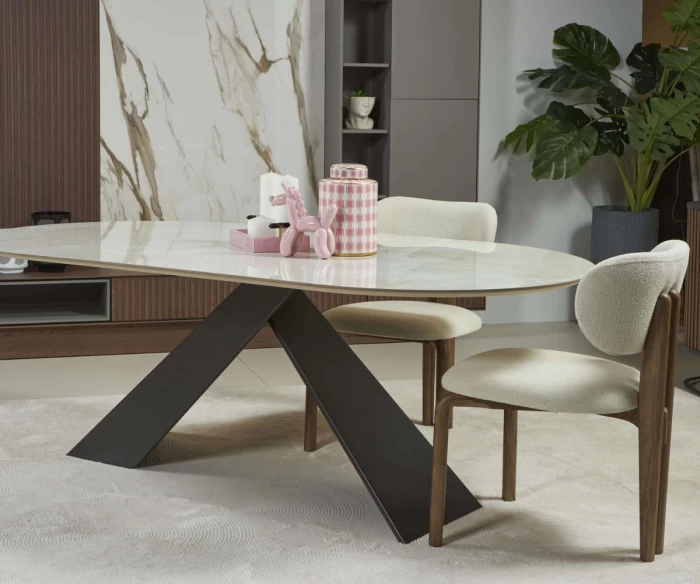 Η ξύλινη καρέκλα τραπεζαρίας είναι ιδανική για όσους αναζητούν μοντέρνες καρέκλες dining με υψηλή ποιότητα κατασκευής. Κατάλληλη για οικιακή και επαγγελματική χρήση, προσφέρει άνεση, αντοχή και κομψότητα.