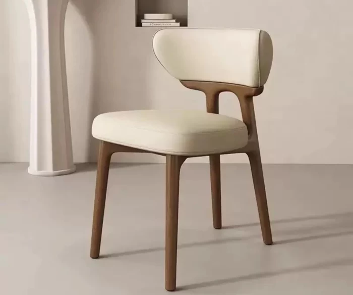 Η καρέκλα SONIA είναι ιδανική για όσους αναζητούν μοντέρνες καρέκλες τραπεζαρίας με ξύλινο σκελετό και άνετο κάθισμα. Με mid-century design και υψηλή ποιότητα κατασκευής, αποτελεί εξαιρετική επιλογή για κάθε σύγχρονο χώρο.