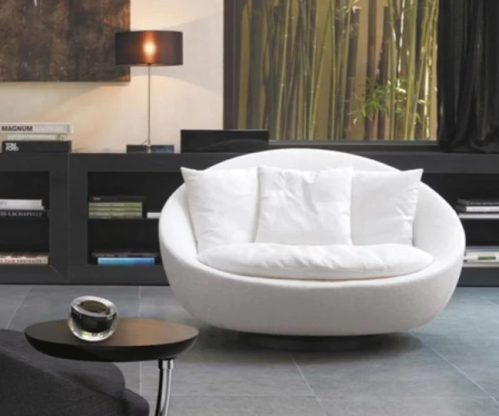 Η πολυθρόνα NEST είναι ιδανική για όσους αναζητούν περιστρεφόμενες πολυθρόνες σαλονιού με μοντέρνο design και υψηλή άνεση. Με δυνατότητα περιστροφής 360° και αναπαυτικό κάθισμα, αποτελεί εξαιρετική επιλογή για κάθε σύγχρονο χώρο.