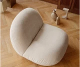 Η πολυθρόνα ZEN είναι ιδανική για όσους αναζητούν μοντέρνες πολυθρόνες με minimal σχεδιασμό και εργονομική άνεση. Με επιλογή σταθερής ή περιστρεφόμενης βάσης και δυνατότητα εξατομίκευσης υφασμάτων, αποτελεί μια ολοκληρωμένη λύση για σύγχρονους οικιακούς και επαγγελματικούς χώρους.