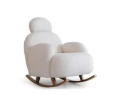 Η πολυθρόνα PUFF αποτελεί μια ιδανική επιλογή για όσους αναζητούν κουνιστές πολυθρόνες σαλονιού με μοντέρνο σχεδιασμό και υψηλή άνεση. Συνδυάζει εργονομία, ποιοτικά υλικά και minimal αισθητική, προσφέροντας μια ολοκληρωμένη λύση για χαλάρωση σε κάθε σύγχρονο χώρο.