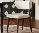 Η καρέκλα SONIA είναι ιδανική για όσους αναζητούν μοντέρνες καρέκλες τραπεζαρίας με ξύλινο σκελετό και άνετο κάθισμα. Με mid-century design και υψηλή ποιότητα κατασκευής, αποτελεί εξαιρετική επιλογή για κάθε σύγχρονο χώρο.